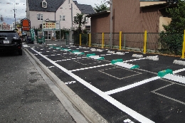 フラップ設置後の駐車場